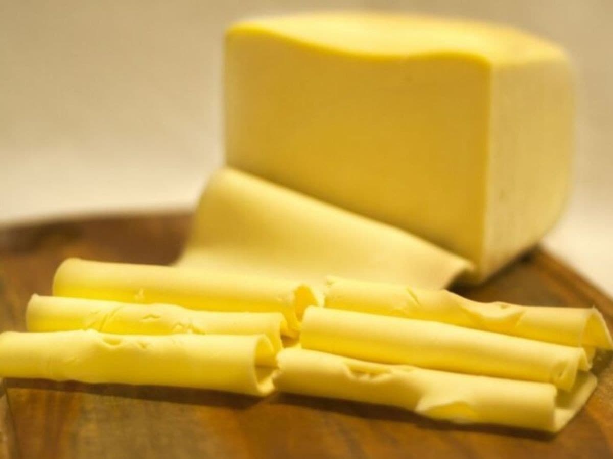 Queijo muçarela dispara 7% e pesa no bolso da família trabalhadora