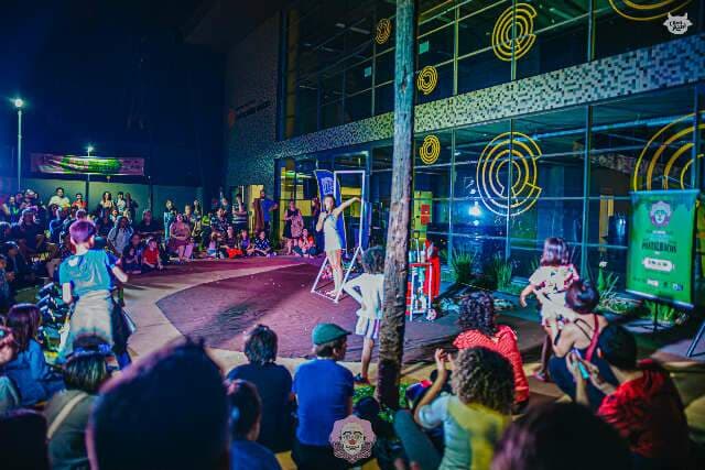 Cultura popular resiste: oficinas gratuitas de palhaçaria